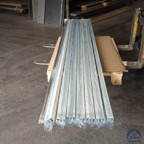 Труба алюминиевая профильная 50х40х2 АД31