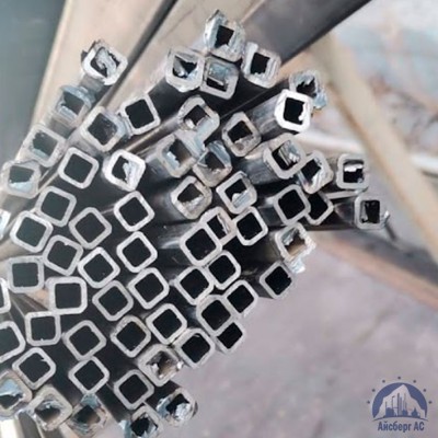 Труба нержавеющая квадратная 10х10х1 мм зеркальная AISI 304 DIN 2395 купить в Алматы