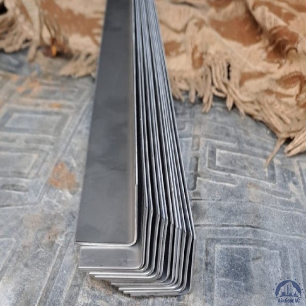 Уголок нержавеющий 30х30х3 мм AISI 304